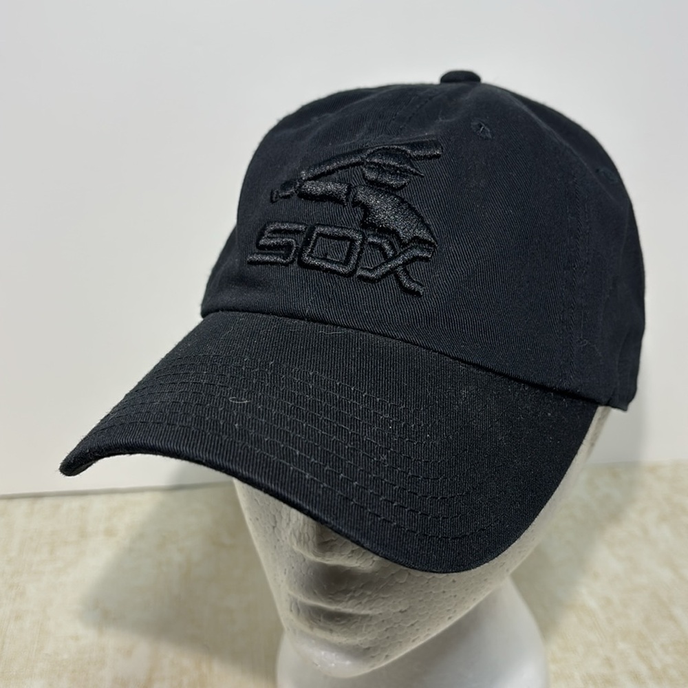 Black Chicago White Sox Cooperstown Collection Buckle Back Baseball Hat